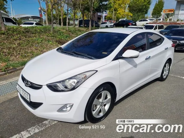Hyundai AVANTE 2014 — photo 1
