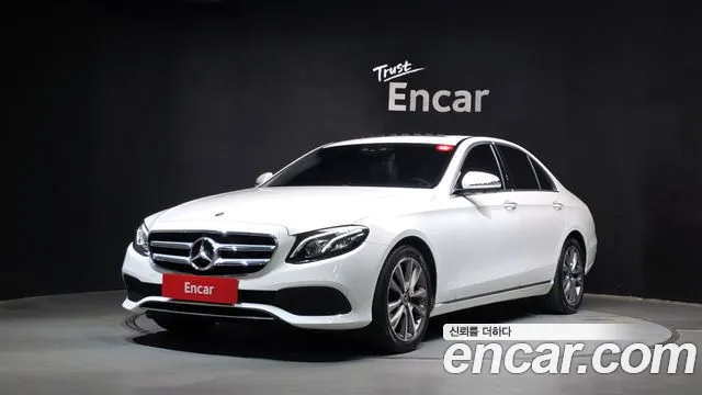 Mercedes-Benz E-Class 2019 — photo 1