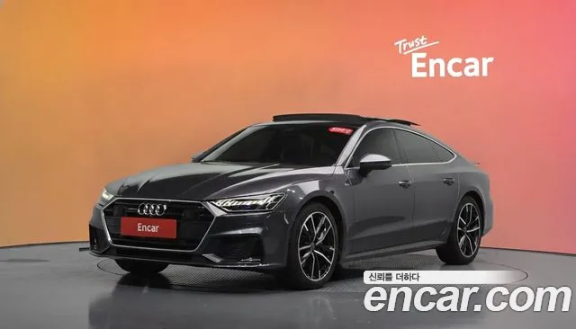 Audi A7 2022 — photo 1