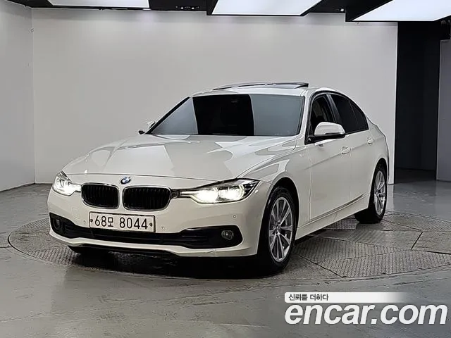 BMW 3-Series 2017 — photo 1