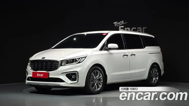 Kia Canival 2019 — photo 1