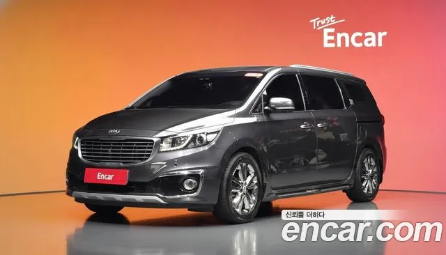 Kia Canival 2017 — photo 1