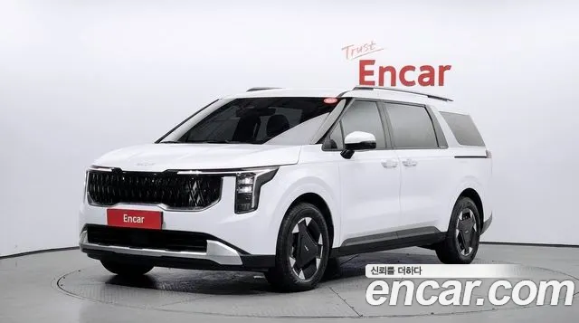 Kia Canival 2024 — photo 1
