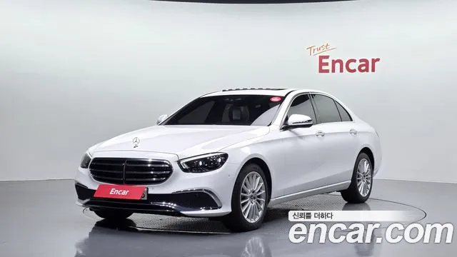 Mercedes-Benz E-Class 2021 — photo 1