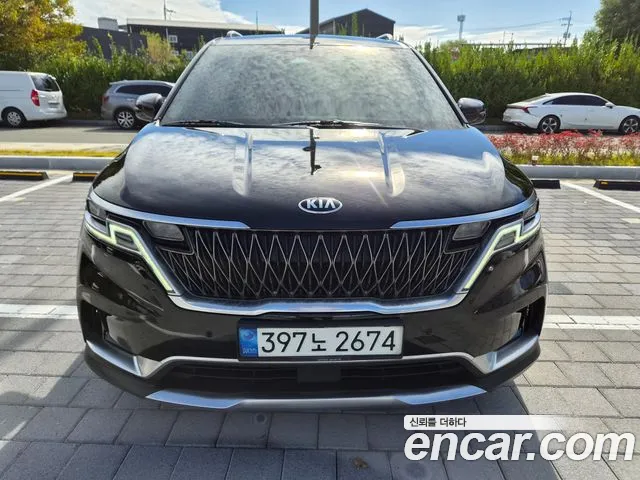 Kia Canival 2021 — photo 1