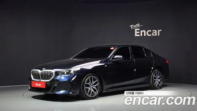 BMW i5 2024 — photo 1