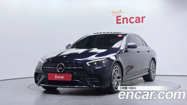 Mercedes-Benz E-Class 2022 — photo 1