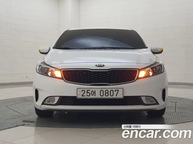 Kia K3 2016 — photo 1