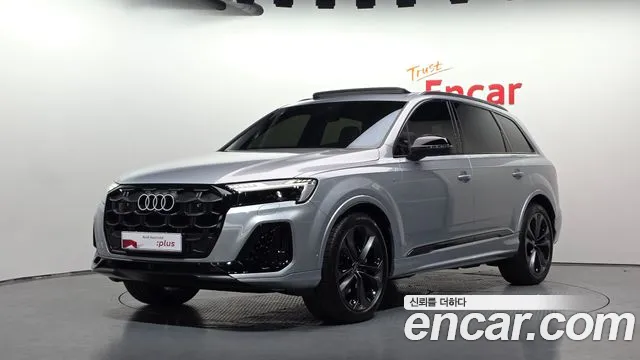 Audi Q7 2025 — photo 1