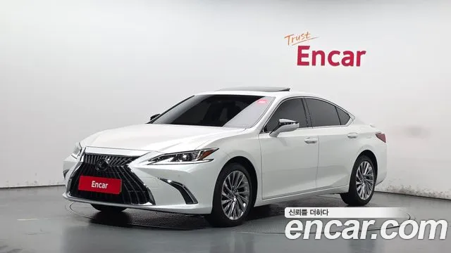 Lexus ES 2025 — photo 1