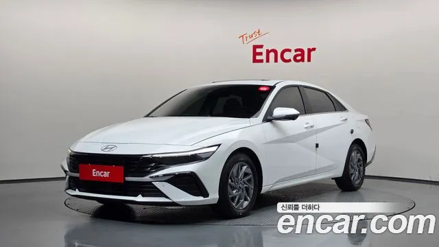 Hyundai AVANTE 2025 — photo 1