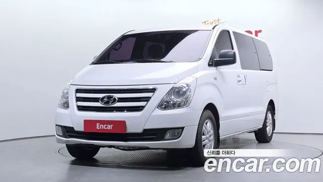 Hyundai Starex 2017 — photo 1