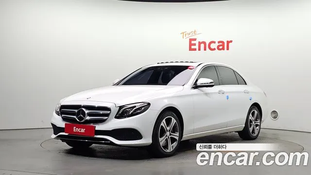 Mercedes-Benz E-Class 2017 — photo 1