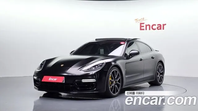 Porsche Panamera 2018 — photo 1