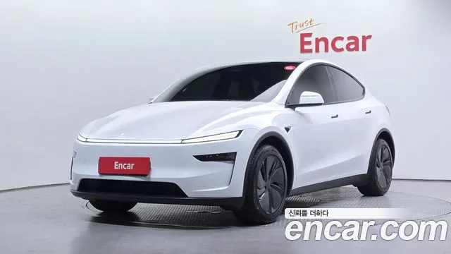 Tesla Model Y 2026 — photo 1