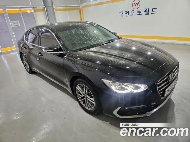 Hyundai Grandeur 2018 — photo 1