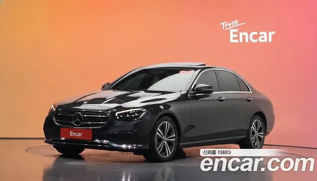 Mercedes-Benz E-Class 2021 — photo 1