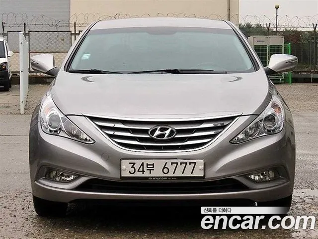 Hyundai Sonata 2012 — photo 1