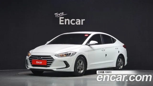 Hyundai AVANTE 2017 — photo 1