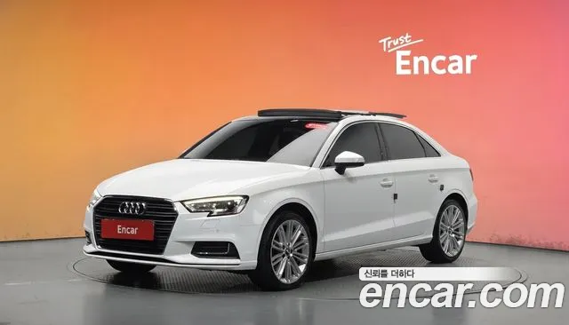 Audi A3 2018 — photo 1