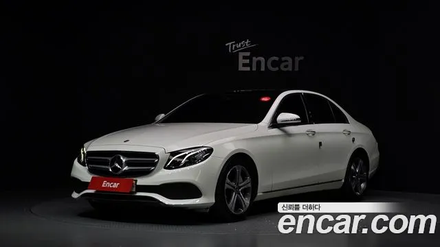 Mercedes-Benz E-Class 2019 — photo 1