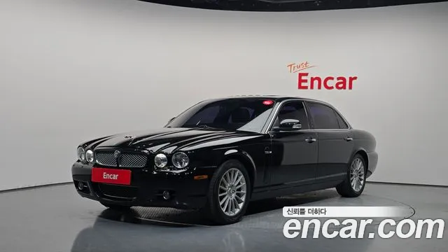 Jaguar XJ 2008 — photo 1