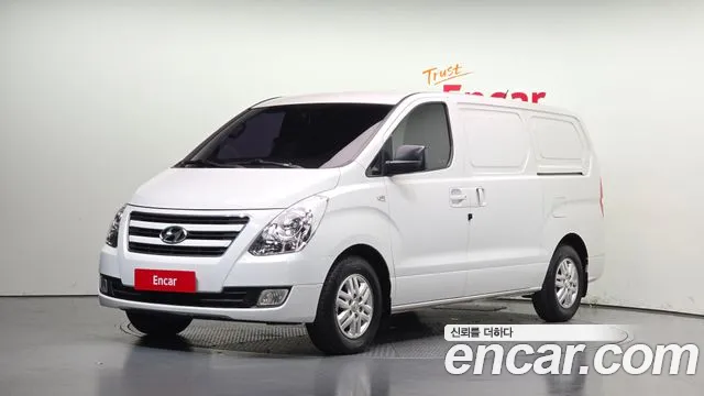 Hyundai Starex 2016 — photo 1