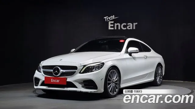 Mercedes-Benz C-Class 2023 — photo 1