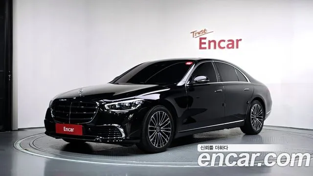 Mercedes-Benz S-Class 2023 — photo 1