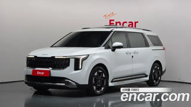 Kia Canival 2025 — photo 1