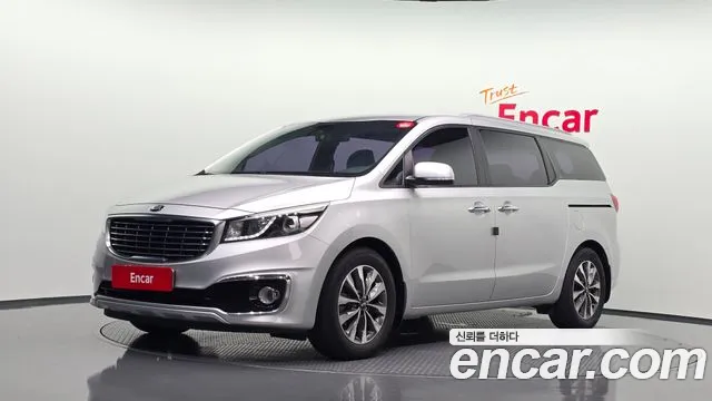 Kia Canival 2015 — photo 1