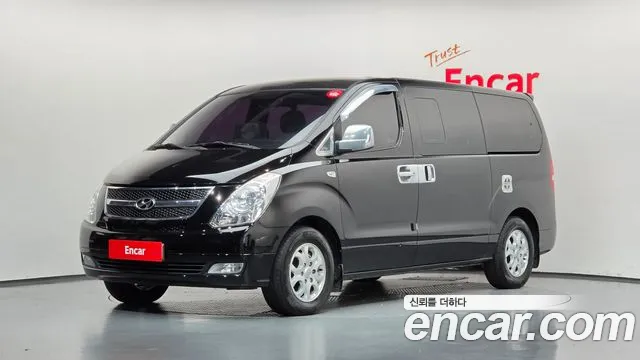 Hyundai Starex 2015 — photo 1