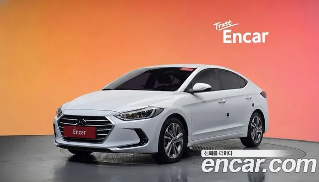 Hyundai AVANTE 2018 — photo 1