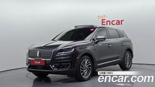 Lincoln Nautilus 2020 — photo 1