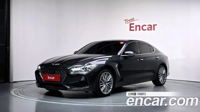 Genesis G70 2020 — photo 1
