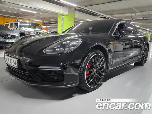 Porsche Panamera 2018 — photo 1