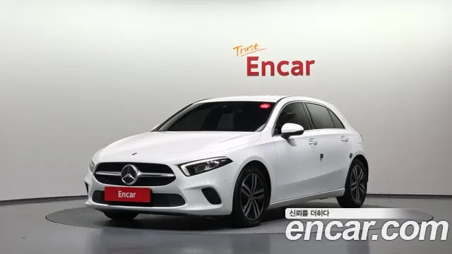 Mercedes-Benz A-Class 2022 — photo 1
