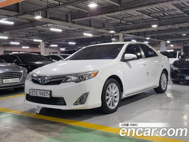 Toyota Camry 2013 — photo 1