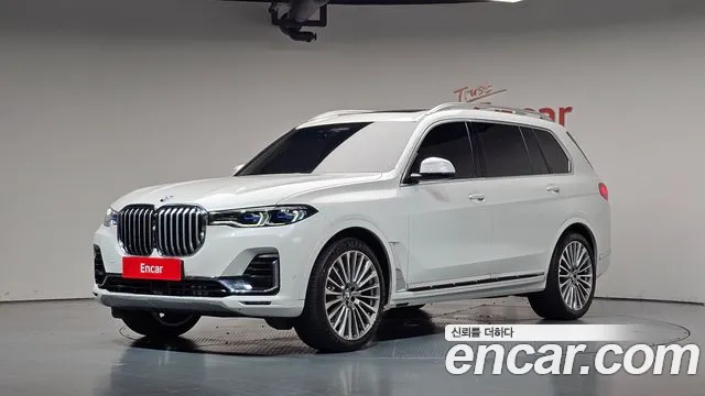 BMW X7 2022 — photo 1