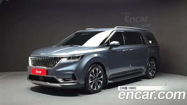 Kia Canival 2022 — photo 1