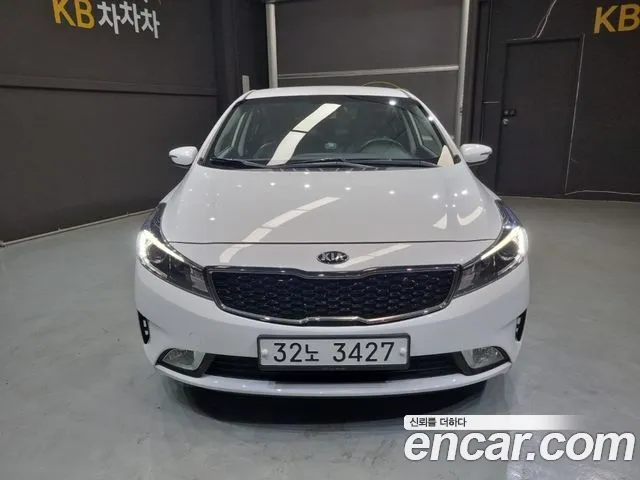 Kia K3 2018 — photo 1