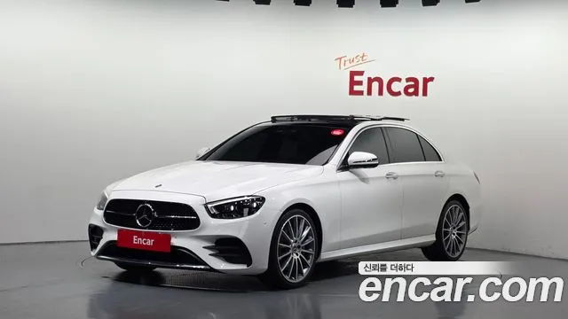 Mercedes-Benz E-Class 2022 — photo 1