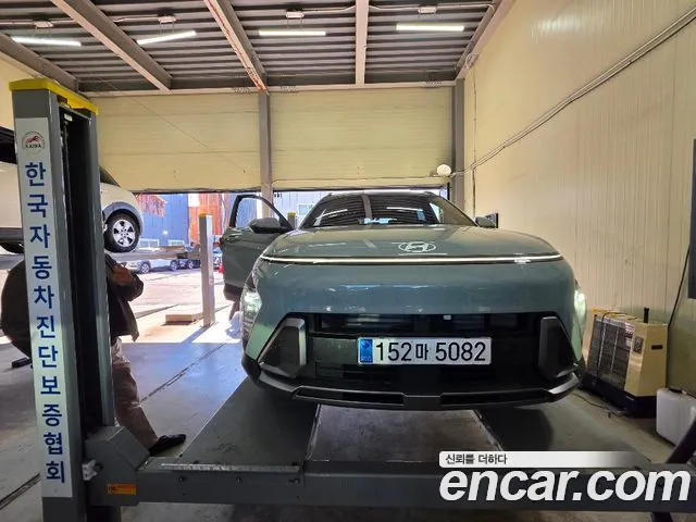 Hyundai Kona 2023 — photo 1