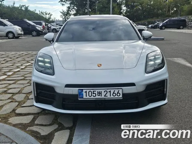 Porsche Panamera 2025 — photo 1