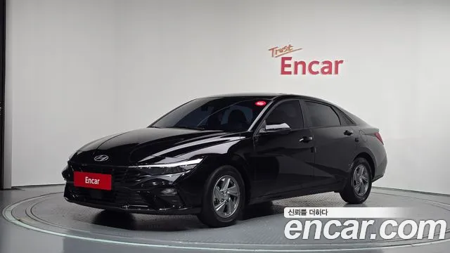 Hyundai AVANTE 2024 — photo 1