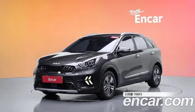 Kia Niro 2022 — photo 1