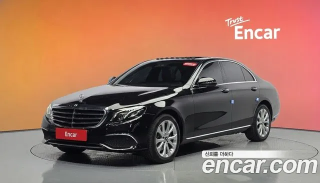 Mercedes-Benz E-Class 2019 — photo 1