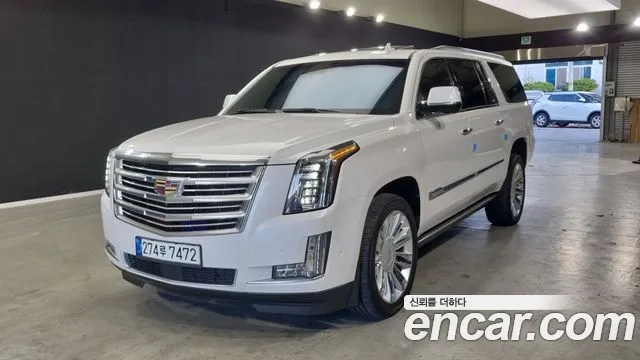 Cadillac Escalade 2018 — photo 1
