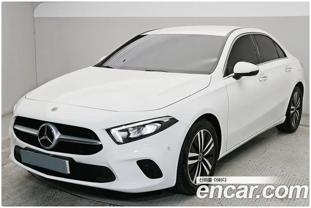 Mercedes-Benz A-Class 2021 — photo 1