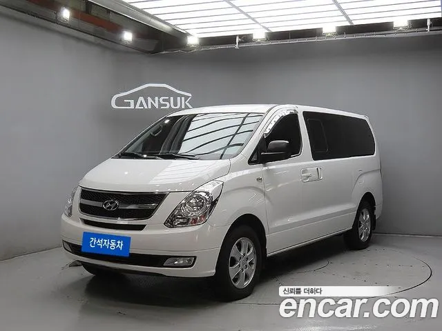Hyundai Starex 2015 — photo 1